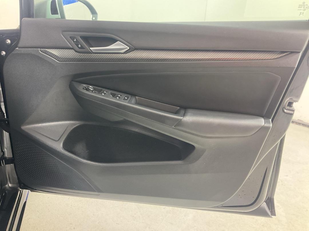 Photo '15' of Volkswagen Golf Photo '15' of Volkswagen Golf