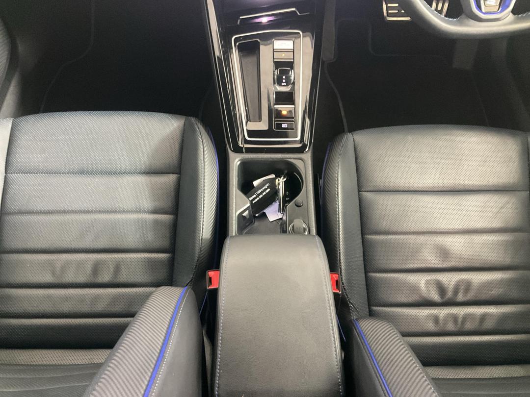 Photo '18' of Volkswagen Golf Photo '18' of Volkswagen Golf