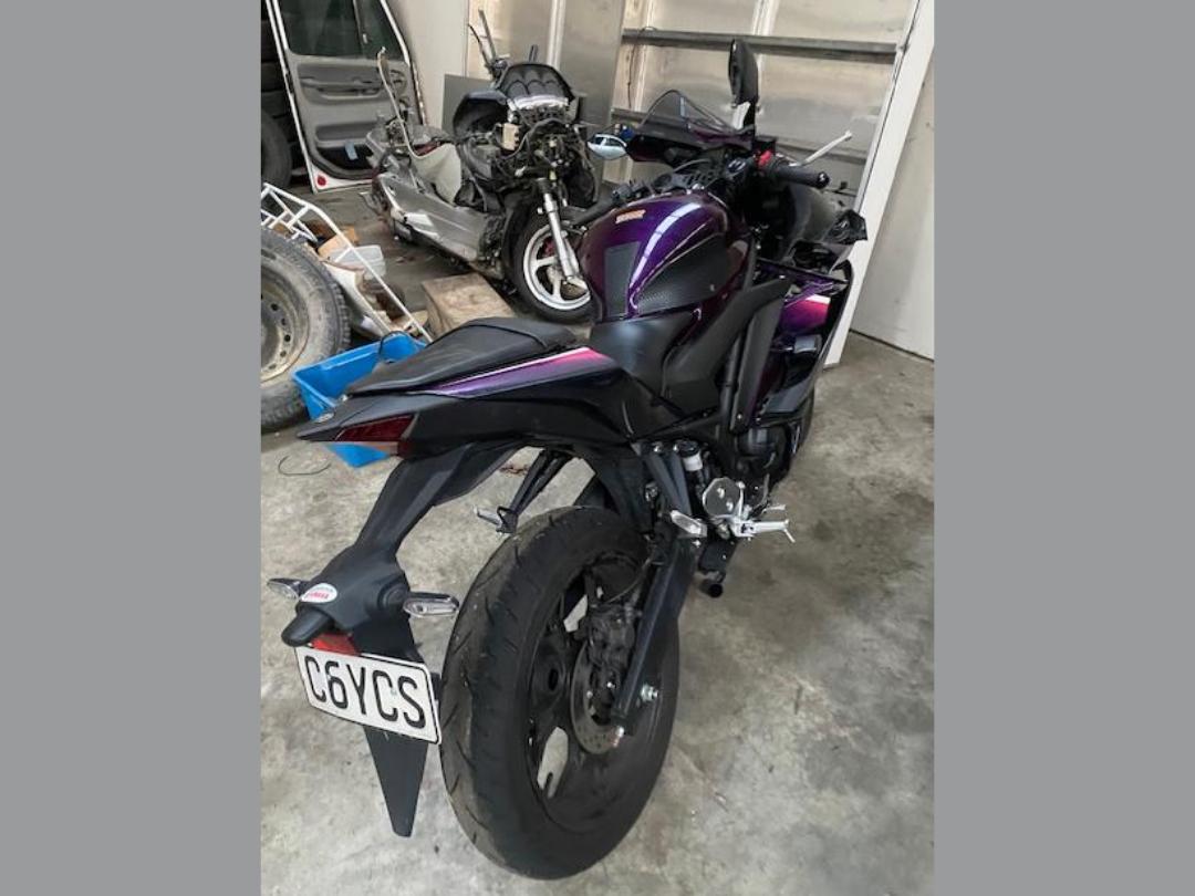 Photo '7' of Yamaha YZF-R3A P Photo '7' of Yamaha YZF-R3A P