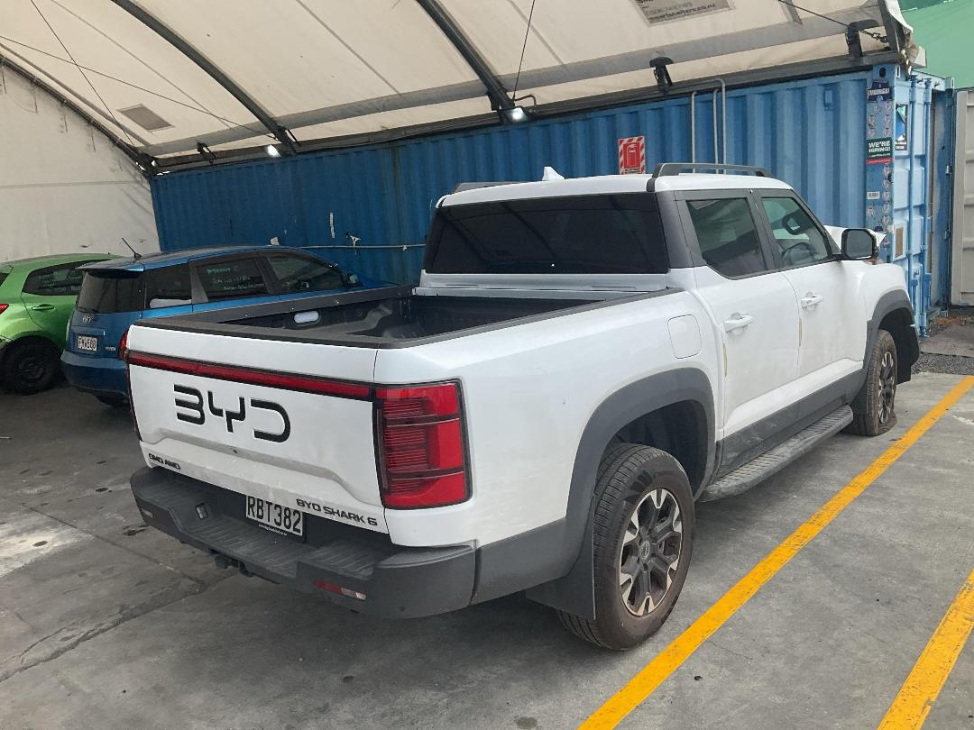 Photo '13' of BYD Shark 6 Premium Phev AWD UTE