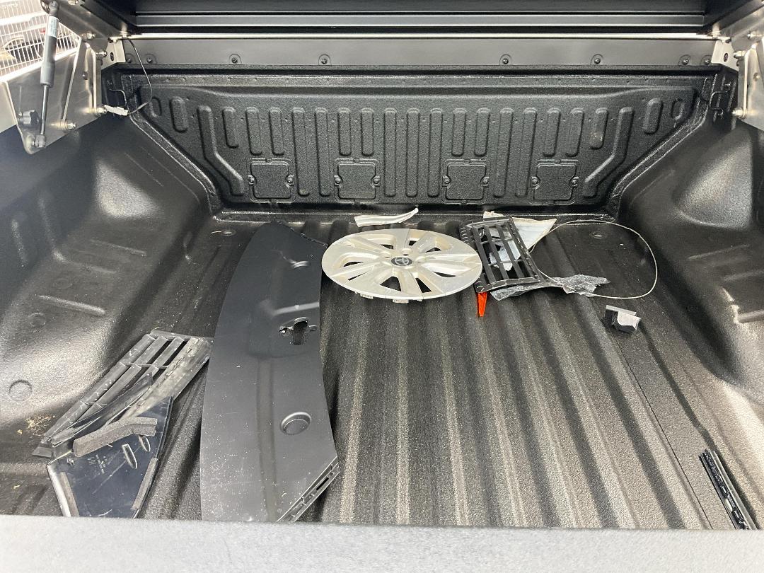 Photo '6' of BYD Shark 6 Premium 1.5T Phev AW