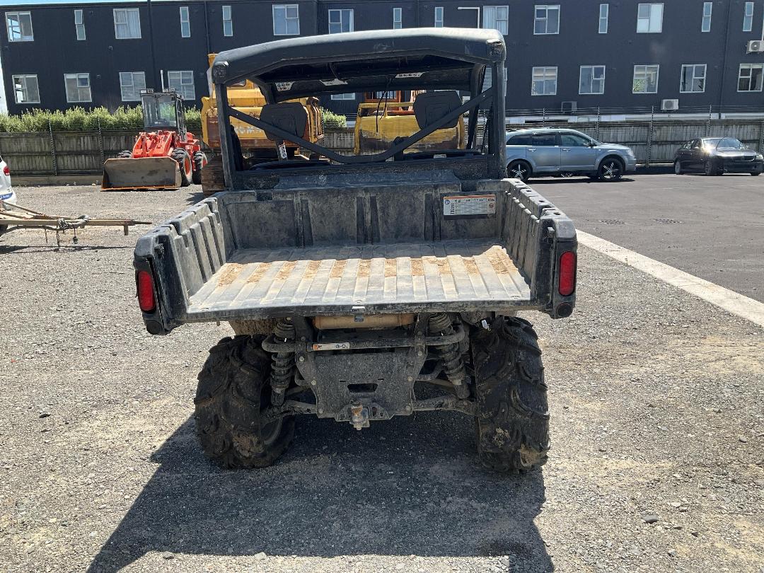 Photo '4' of Can-Am Defender HD7