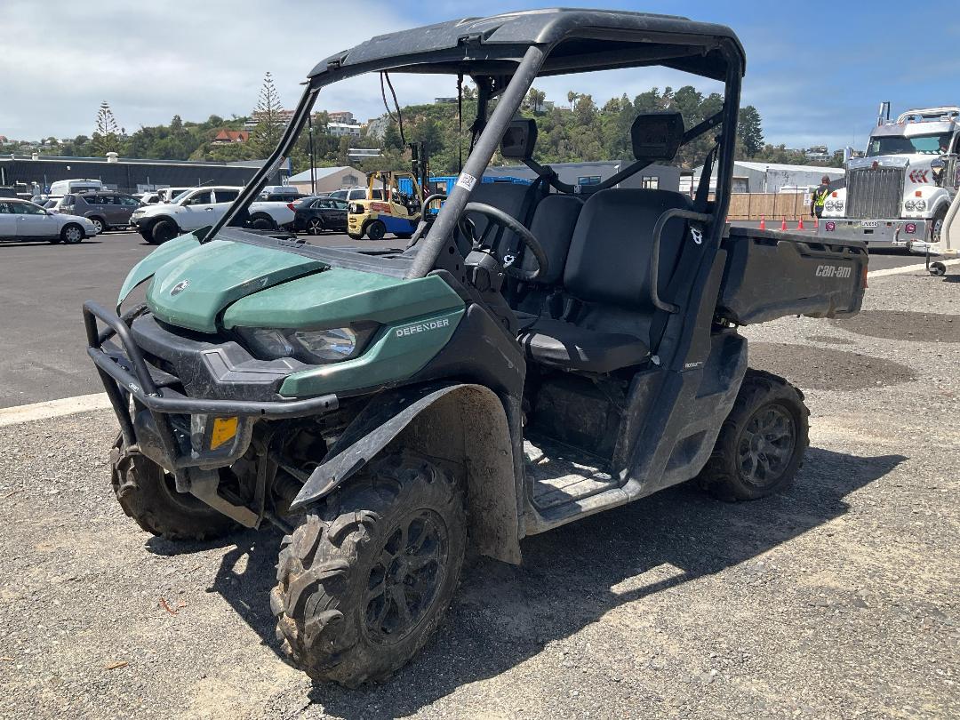 Photo '7' of Can-Am Defender HD7