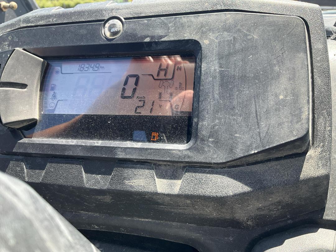 Photo '9' of Can-Am Defender HD7