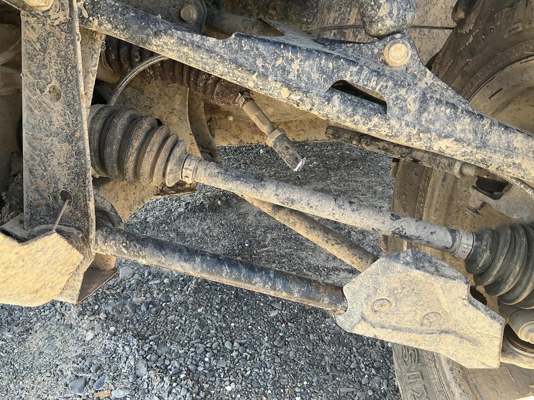 Photo '13' of Can-Am Defender HD7