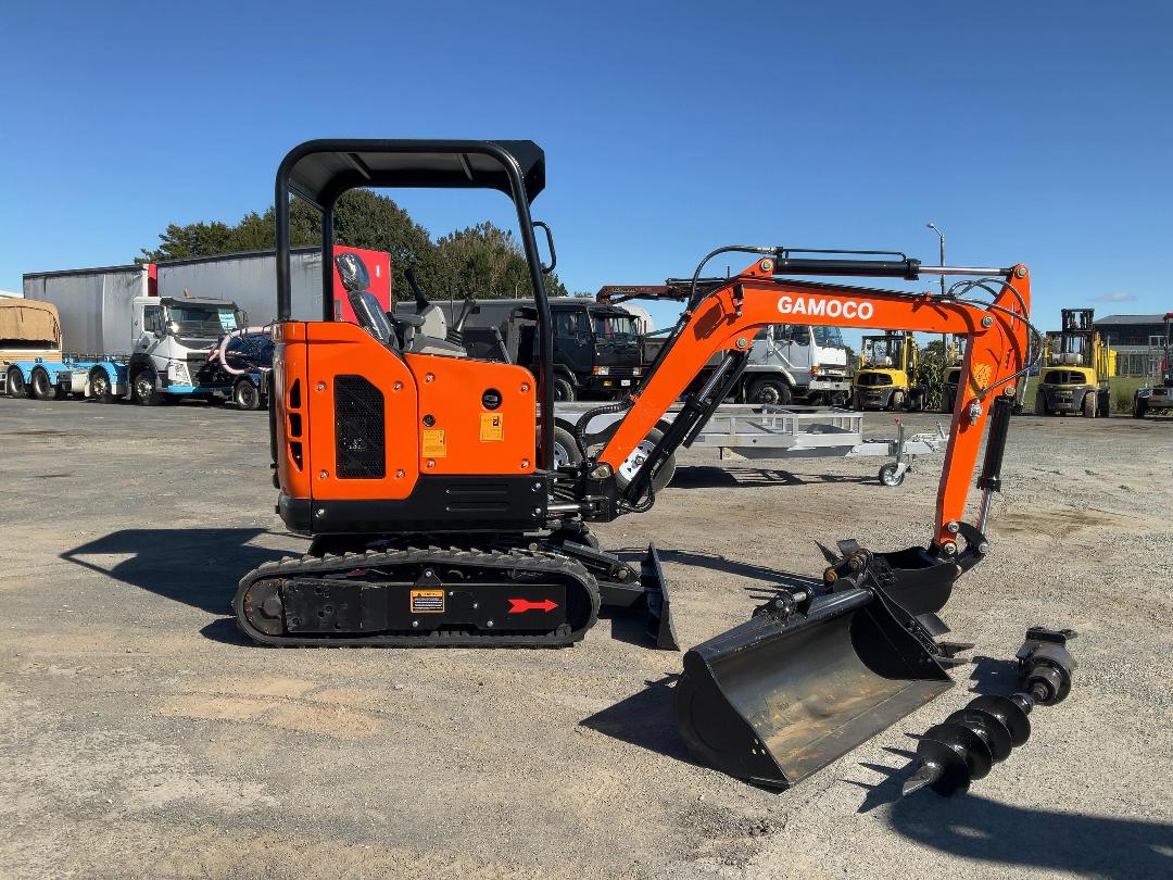 Photo '6' of Gamoco GM-T3000 Excavator Photo '6' of Gamoco GM-T3000 Excavator