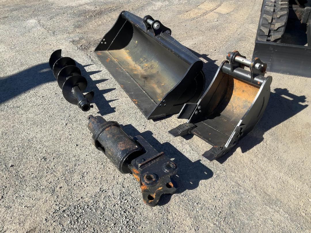 Photo '17' of Gamoco GM-T3000 Excavator Photo '17' of Gamoco GM-T3000 Excavator