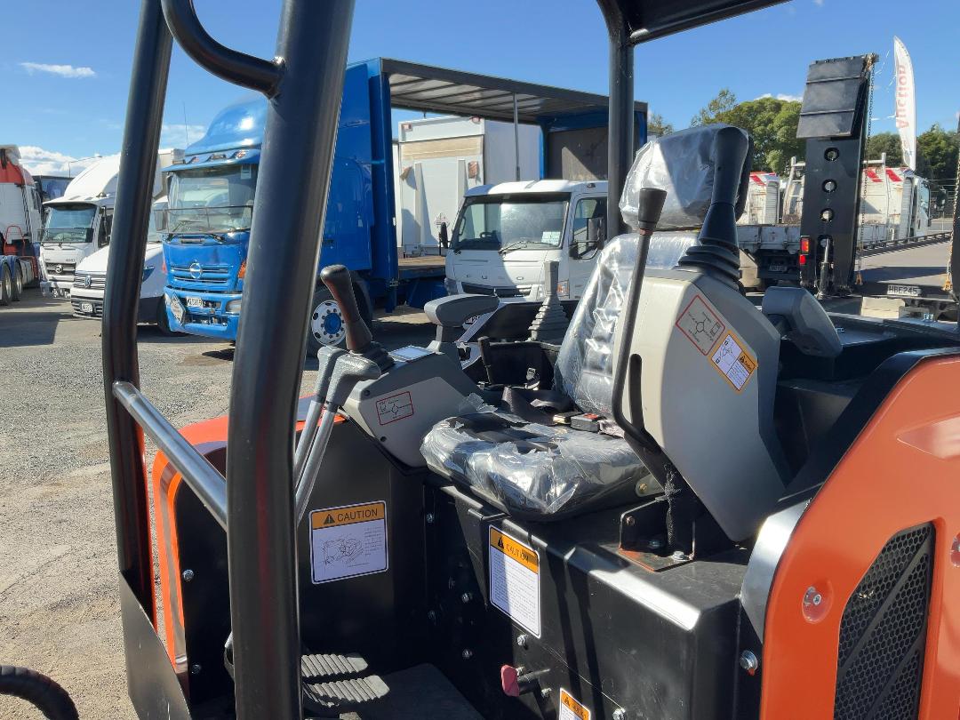 Photo '15' of Gamoco GM-T3000 Excavator Photo '15' of Gamoco GM-T3000 Excavator