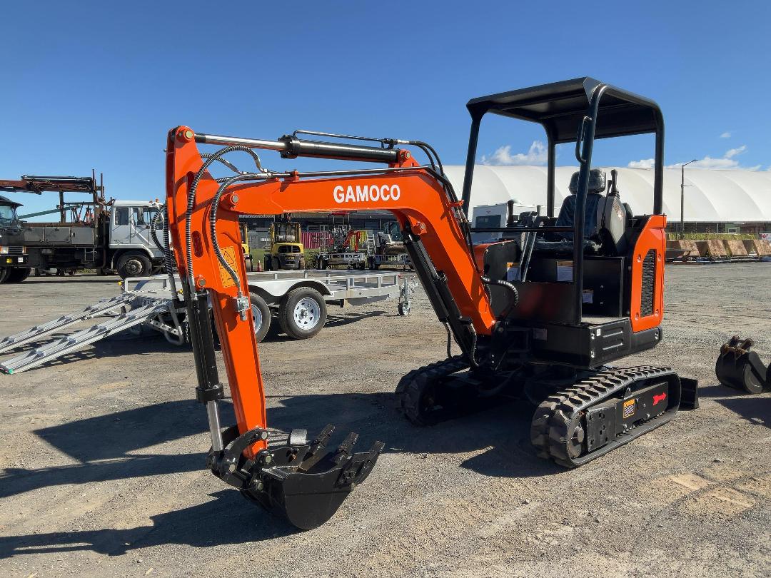 Photo '12' of Gamoco GM-T3000 Excavator Photo '12' of Gamoco GM-T3000 Excavator