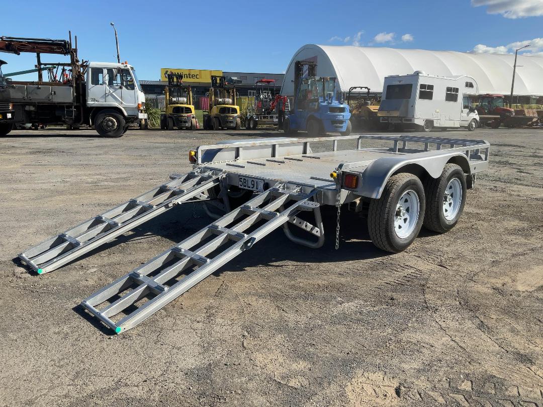 Photo '35' of Gamoco GM-T3000 Excavator Photo '35' of Gamoco GM-T3000 Excavator