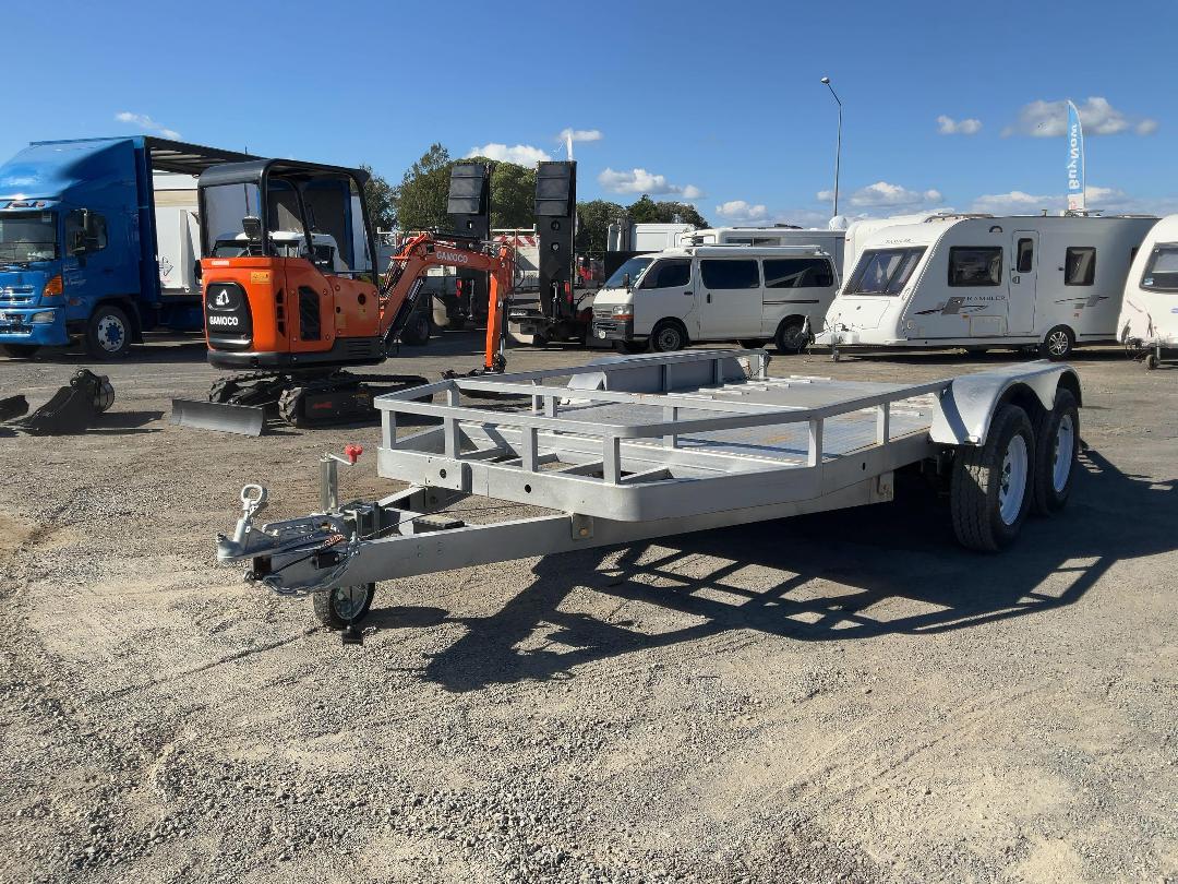 Photo '38' of Gamoco GM-T3000 Excavator Photo '38' of Gamoco GM-T3000 Excavator