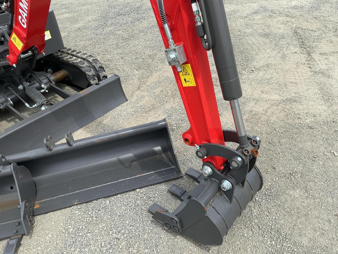 Photo '13' of Gamoco GM1012 Excavator