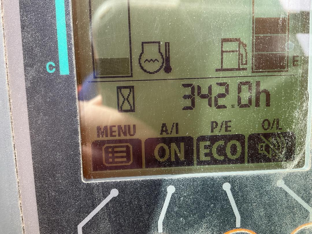 Photo '29' of Hitachi ZX33U Excavator Photo '29' of Hitachi ZX33U Excavator