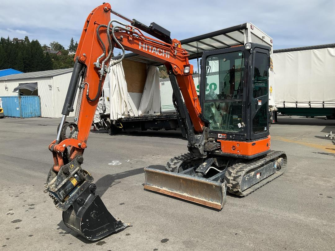 Photo '10' of Hitachi ZX33U Excavator Photo '10' of Hitachi ZX33U Excavator