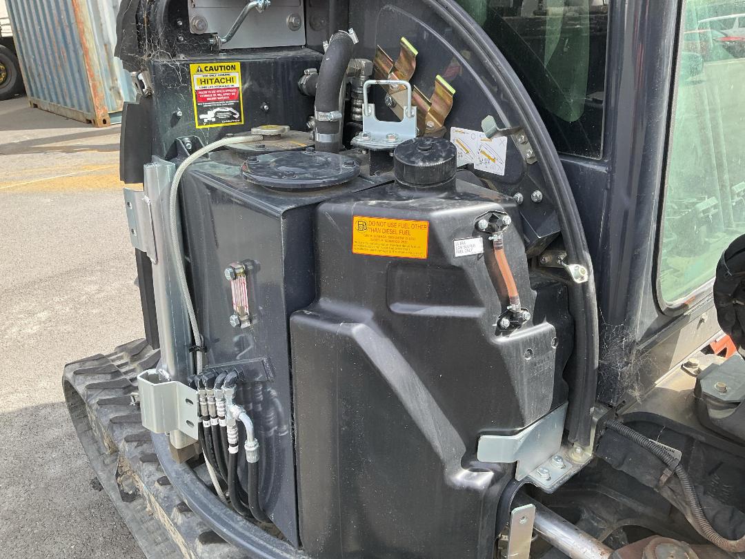 Photo '16' of Hitachi ZX33U Excavator Photo '16' of Hitachi ZX33U Excavator