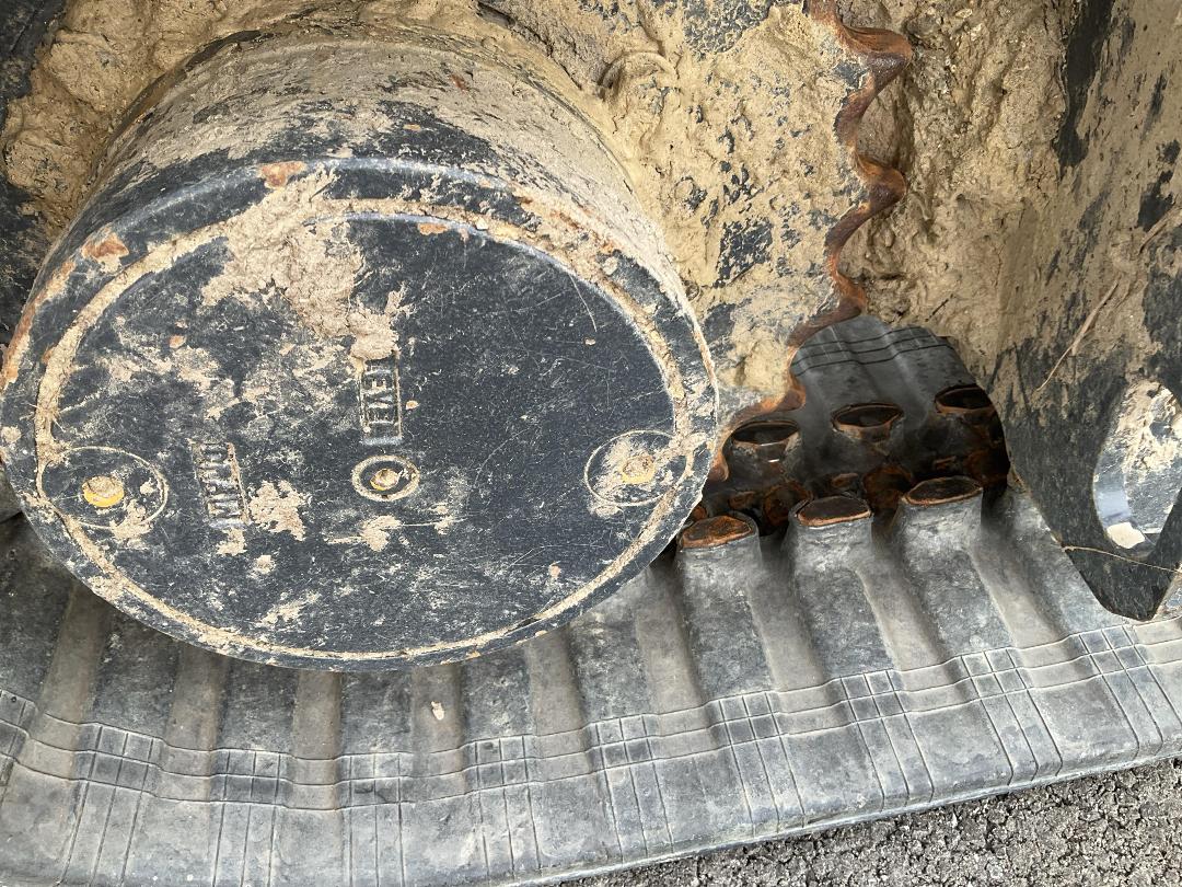 Photo '25' of Hitachi ZX33U Excavator Photo '25' of Hitachi ZX33U Excavator