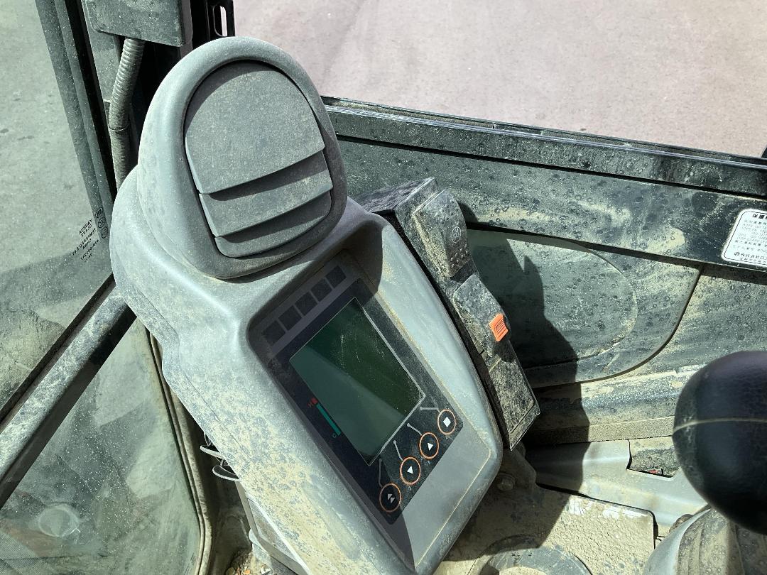 Photo '21' of Hitachi ZX33U Excavator Photo '21' of Hitachi ZX33U Excavator