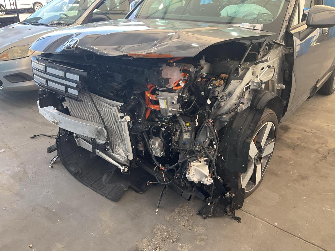 Photo '7' of Hyundai Santa FE Active 1.6T Hybrid