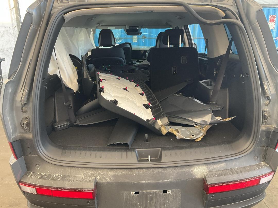 Photo '16' of Hyundai Santa FE Active 1.6T Hybrid