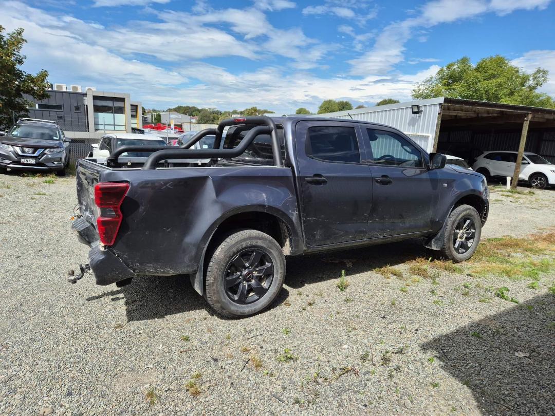 Photo '7' of Isuzu D-MAX LX Double CAB 4WD F/