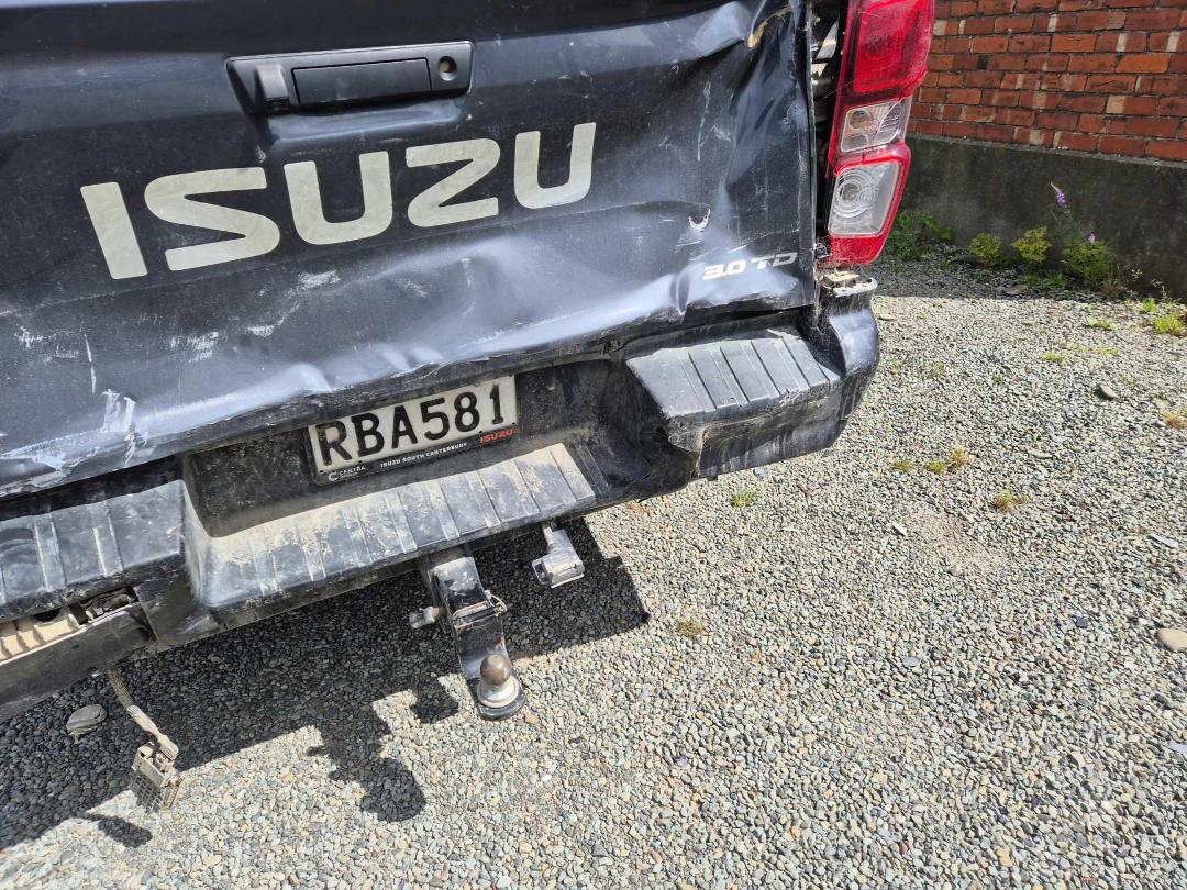 Photo '9' of Isuzu D-MAX LX Double CAB 4WD F/