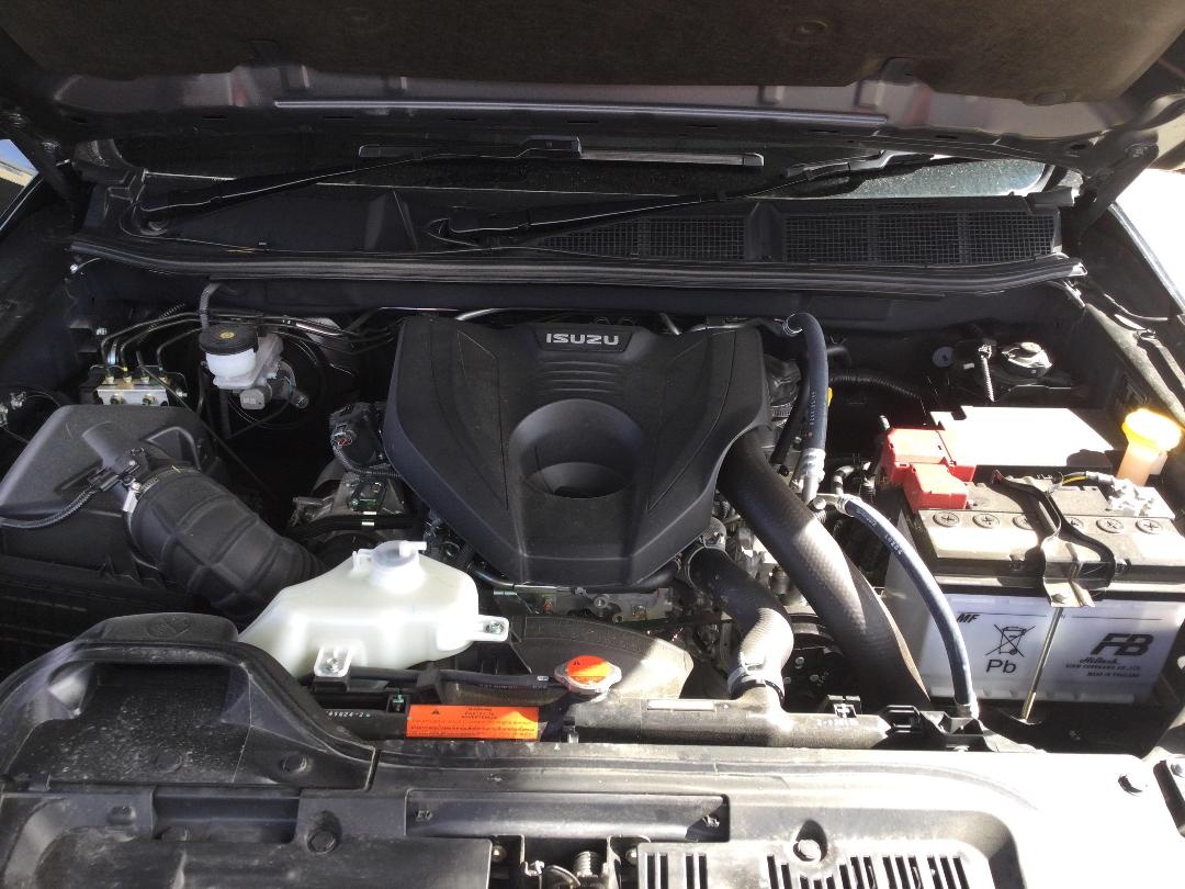 Photo '8' of Isuzu MU-X LS-T 4WD Auto