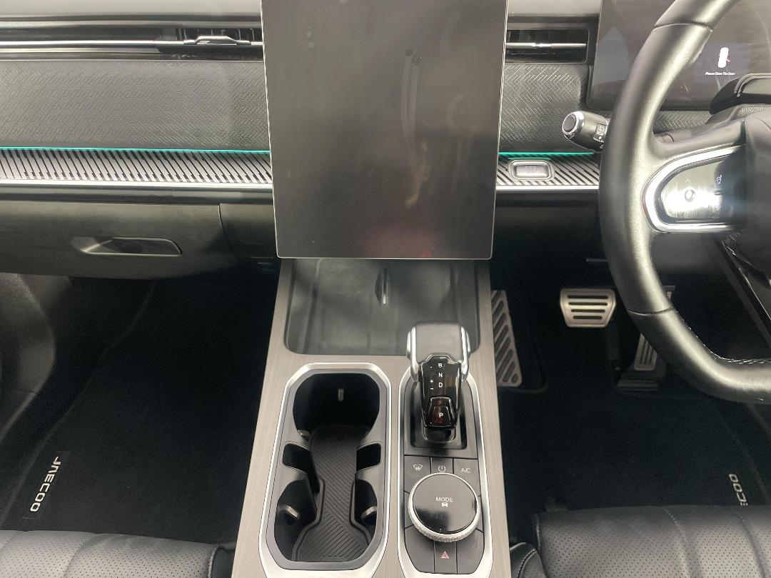 Photo '18' of Jaecoo J7