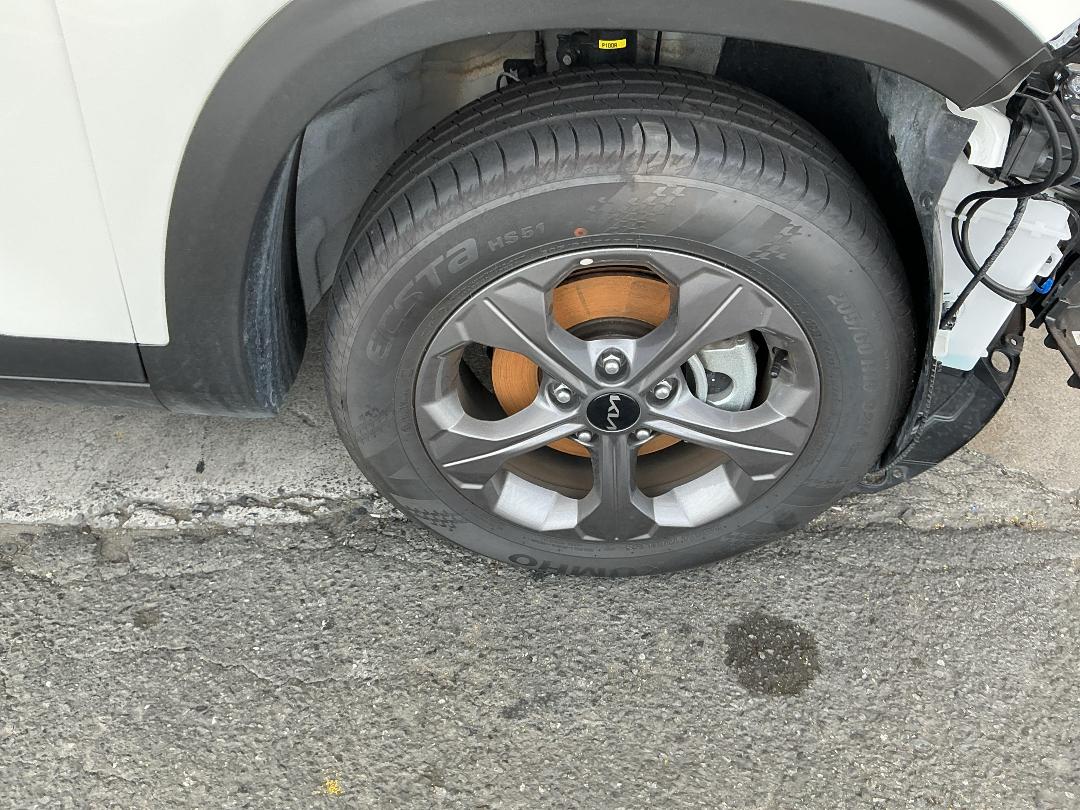 Photo '2' of KIA Seltos LX