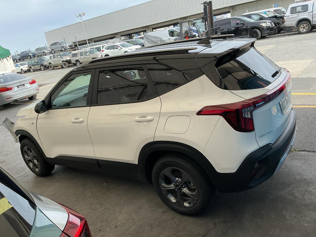 Photo '11' of KIA Seltos LX