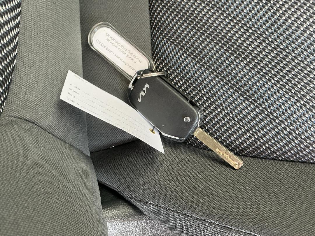 Photo '17' of KIA Seltos LX