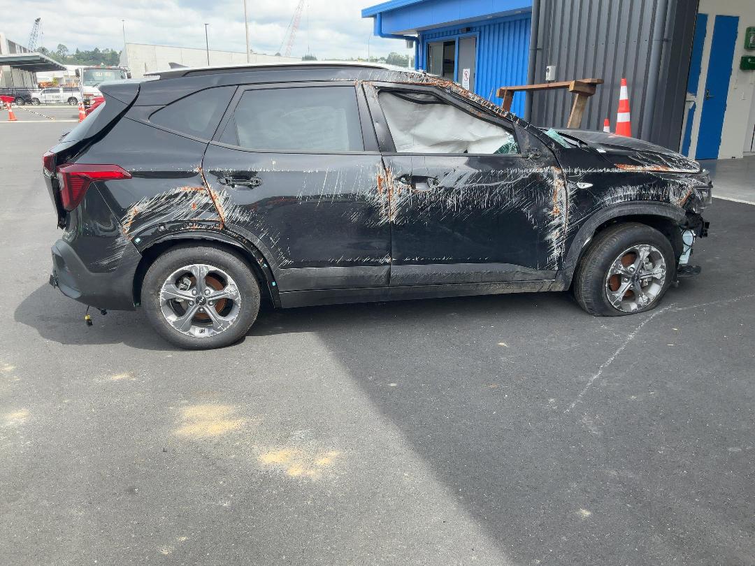 Photo '8' of KIA Seltos LX