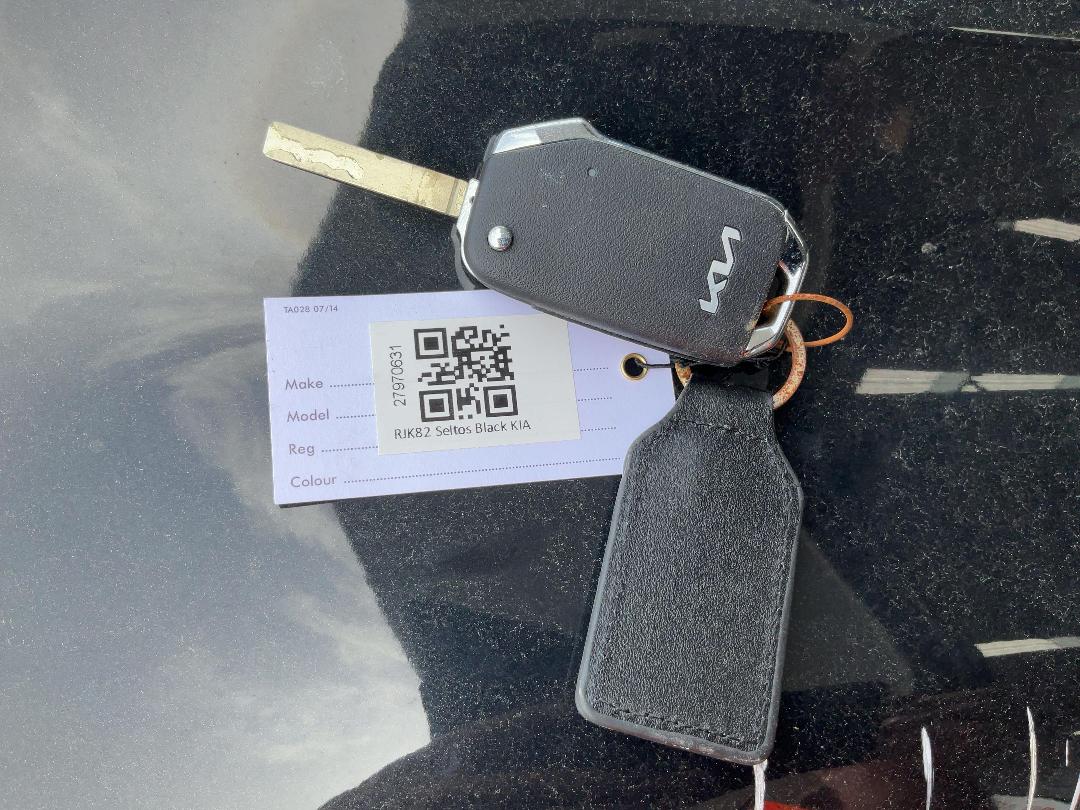 Photo '15' of KIA Seltos LX