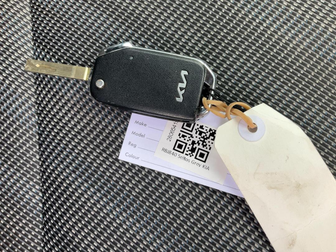 Photo '15' of KIA Seltos LX+