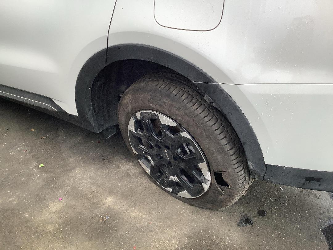 Photo '6' of KIA Sorento LX+