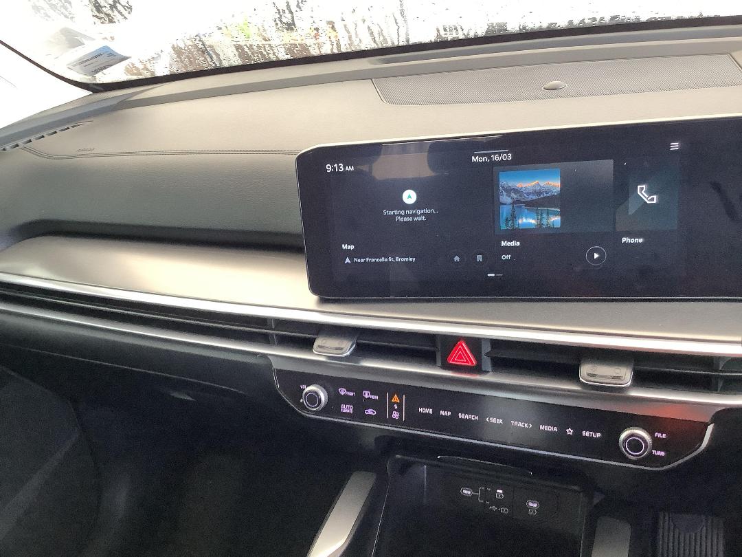 Photo '16' of KIA Sorento LX+