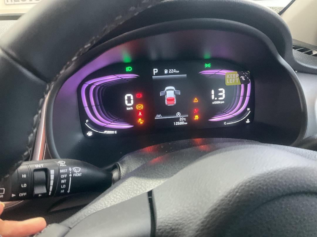 Photo '17' of KIA Stonic SX