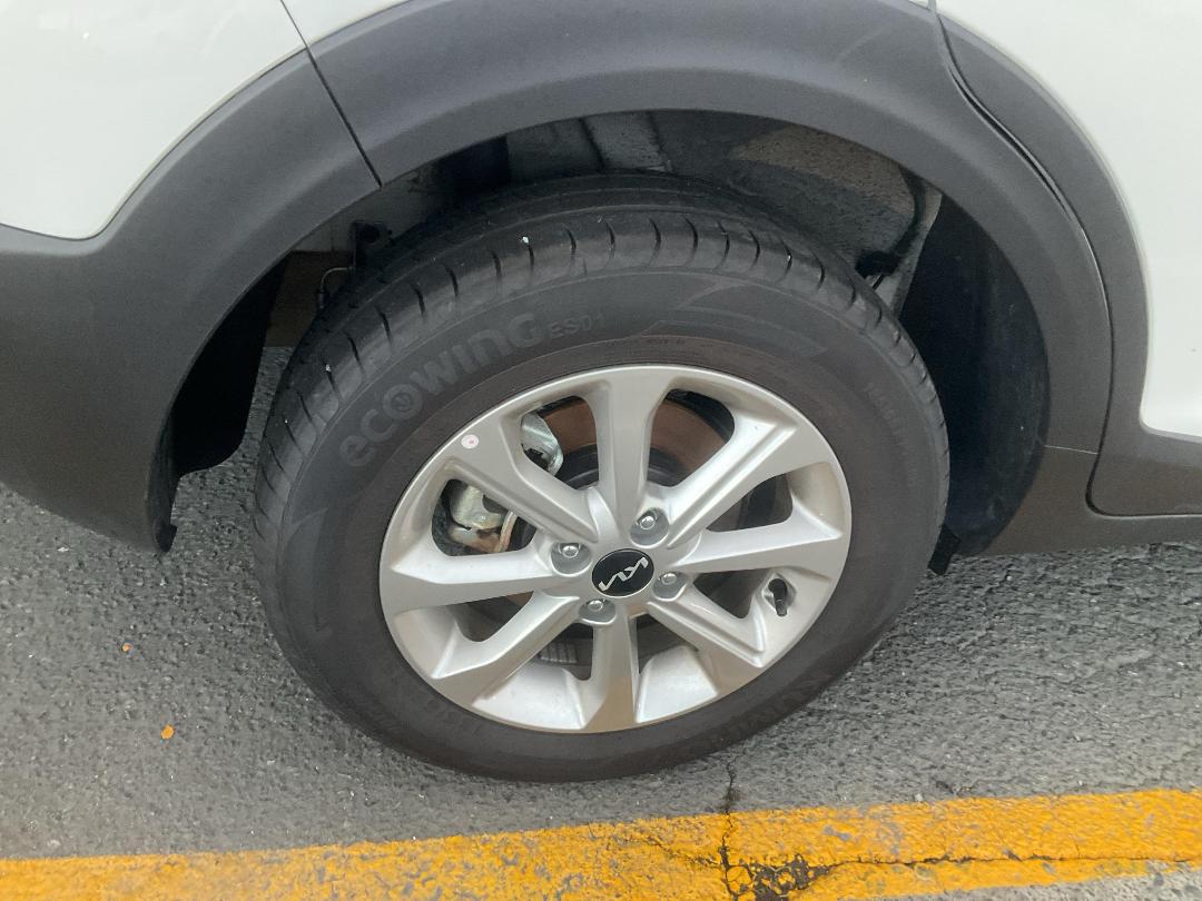 Photo '13' of KIA Stonic SX