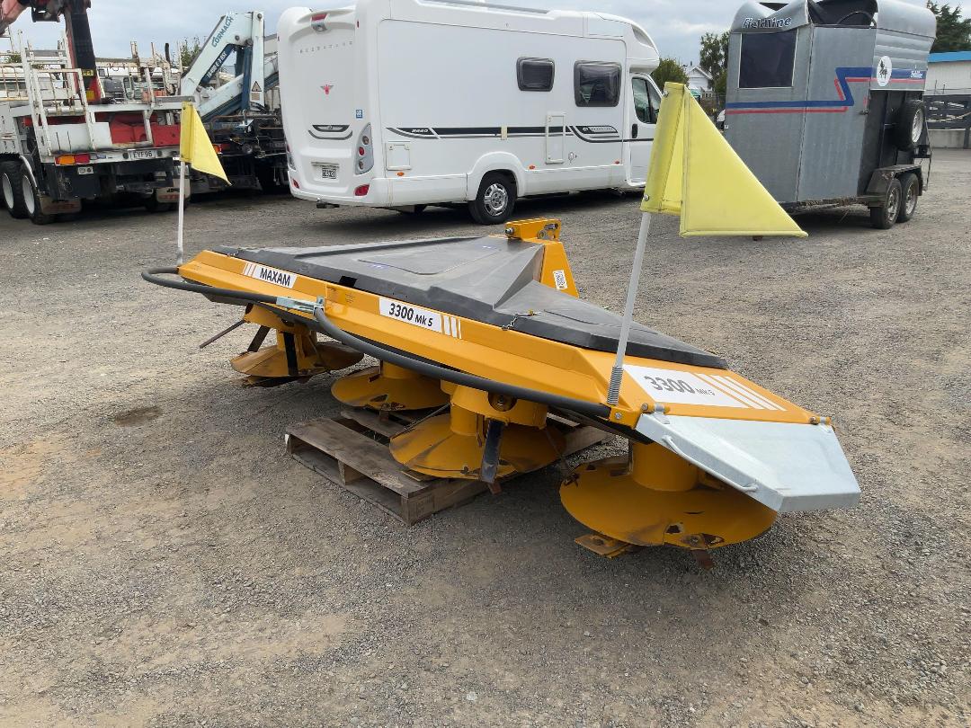 Photo '4' of Maxam 3300V Mower