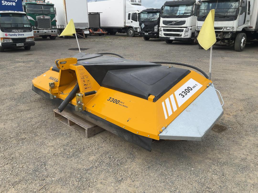 Photo '10' of Maxam 3300V Mower