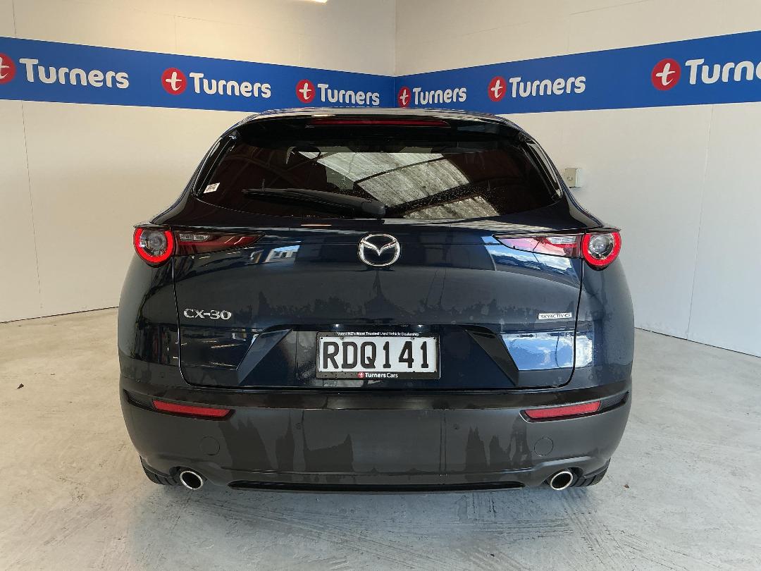 Photo '6' of Mazda CX-30