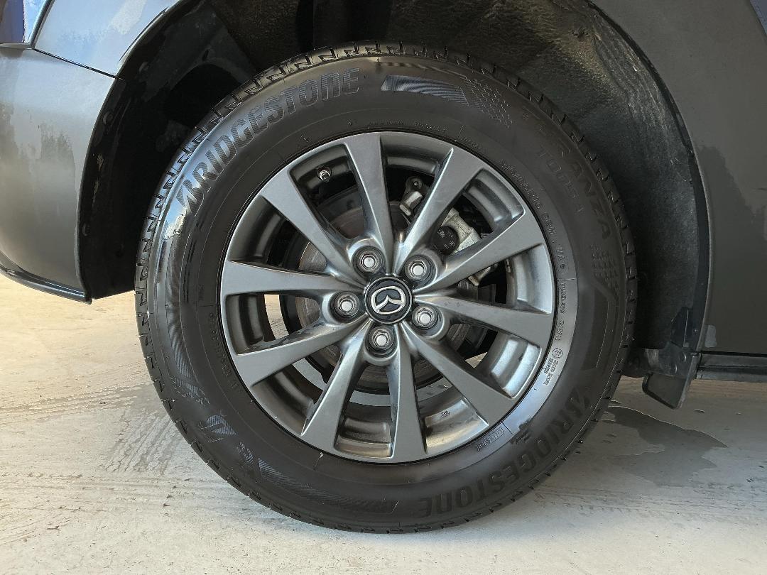 Photo '12' of Mazda CX-30