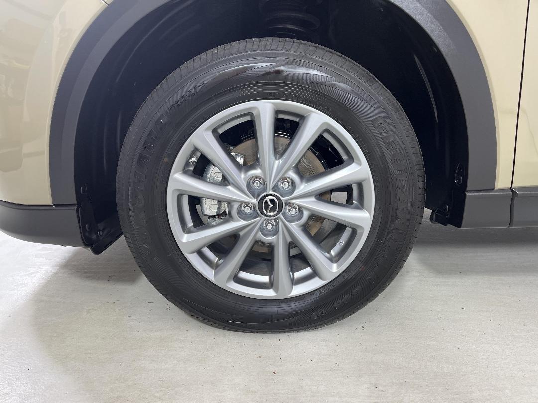 Photo '10' of Mazda CX-5