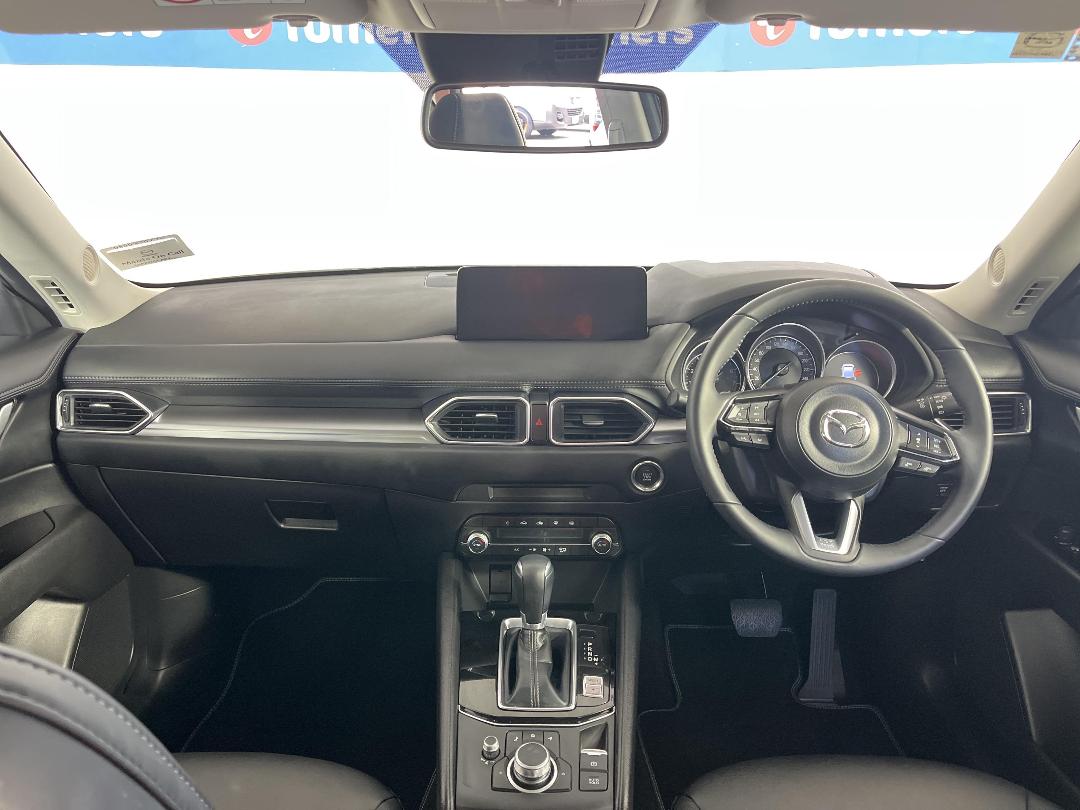 Photo '17' of Mazda CX-5