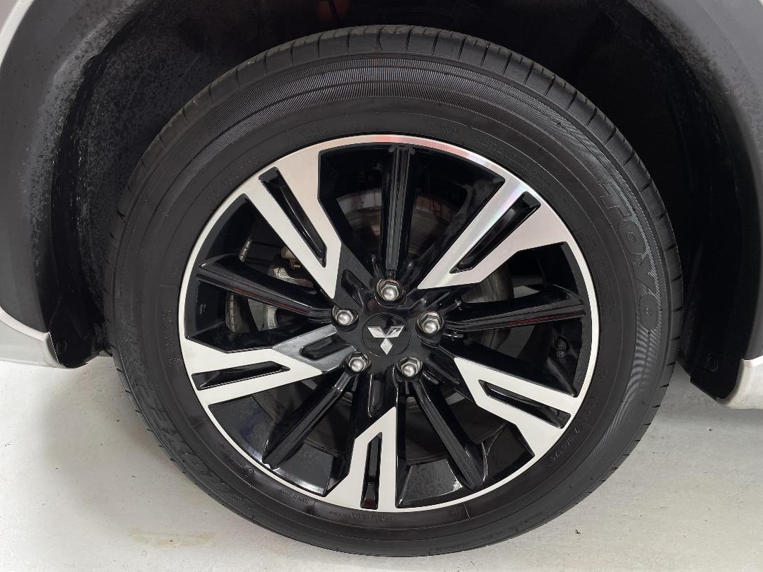 Photo '10' of Mitsubishi Eclipse Cross Photo '10' of Mitsubishi Eclipse Cross