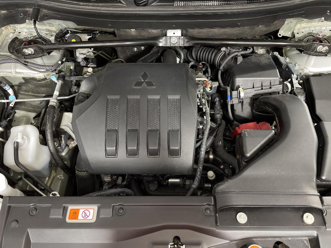 Photo '13' of Mitsubishi Eclipse Cross Photo '13' of Mitsubishi Eclipse Cross