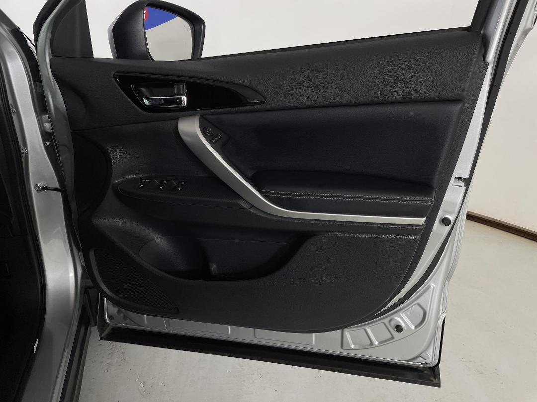 Photo '15' of Mitsubishi Eclipse Cross Photo '15' of Mitsubishi Eclipse Cross