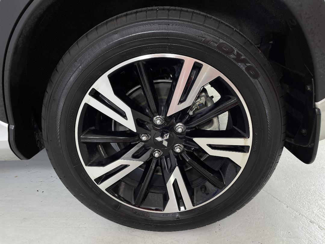 Photo '11' of Mitsubishi Eclipse Cross Photo '11' of Mitsubishi Eclipse Cross