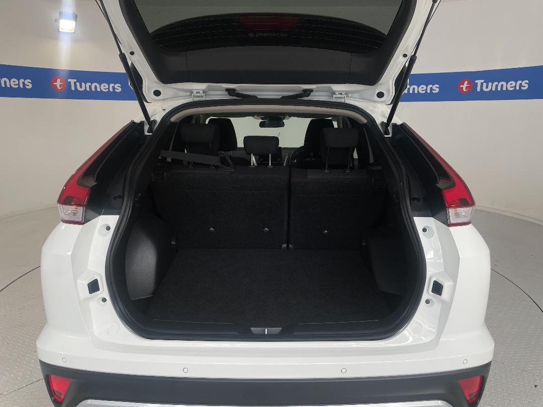 Photo '14' of Mitsubishi Eclipse Cross Photo '14' of Mitsubishi Eclipse Cross