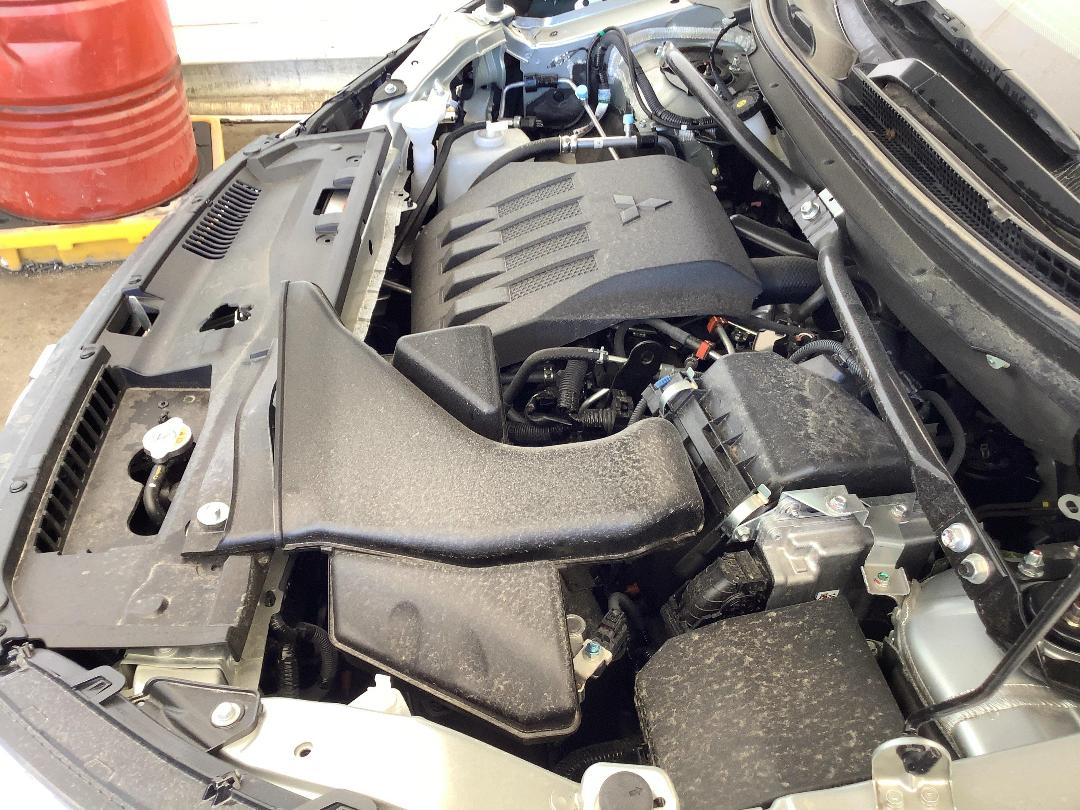 Photo '13' of Mitsubishi Eclipse Cross XLS