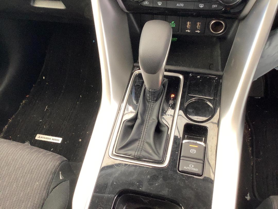 Photo '17' of Mitsubishi Eclipse Cross XLS